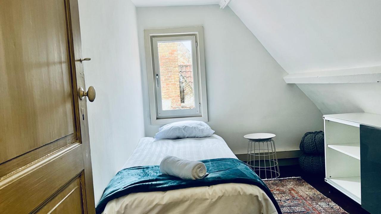 Efren'S Cosy House Hotel Bruges Exterior photo