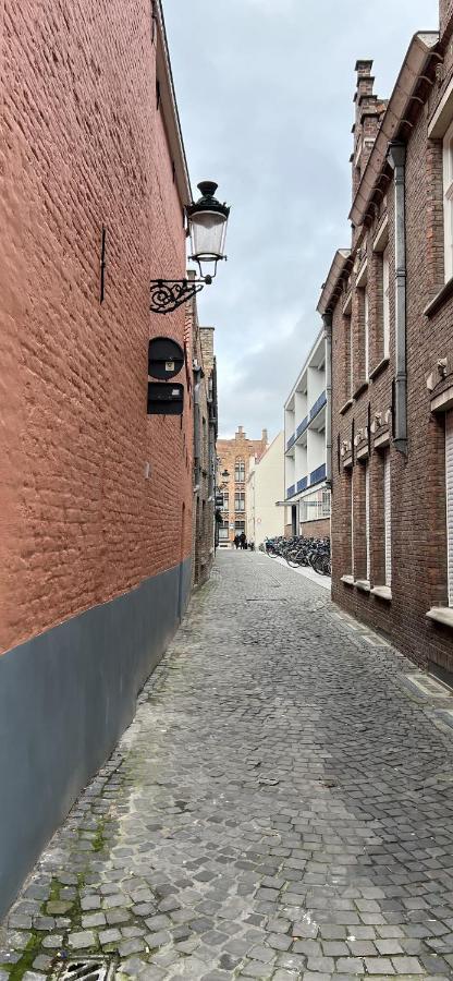 Efren'S Cosy House Hotel Bruges Exterior photo