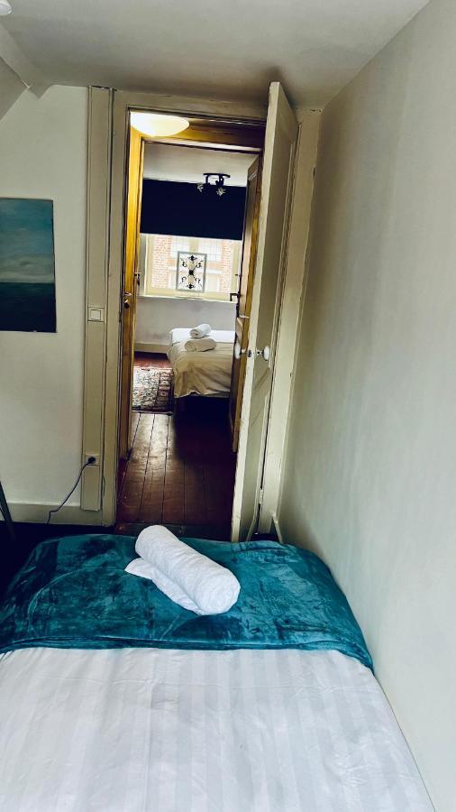 Efren'S Cosy House Hotel Bruges Exterior photo
